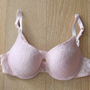 No Boundaries Lace Bra in Soft Pink